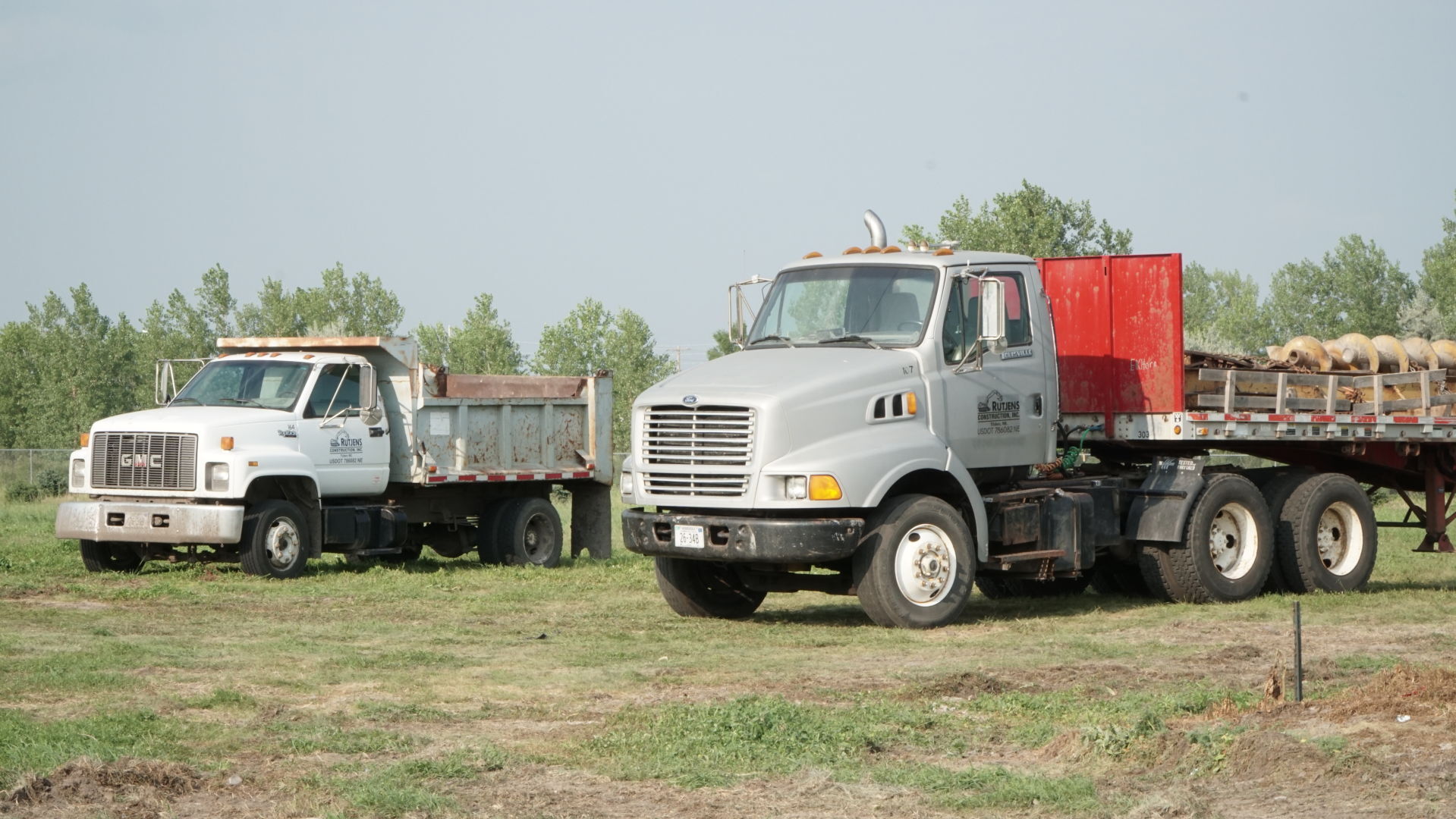 Rutjens trucks near Christopher's Cove